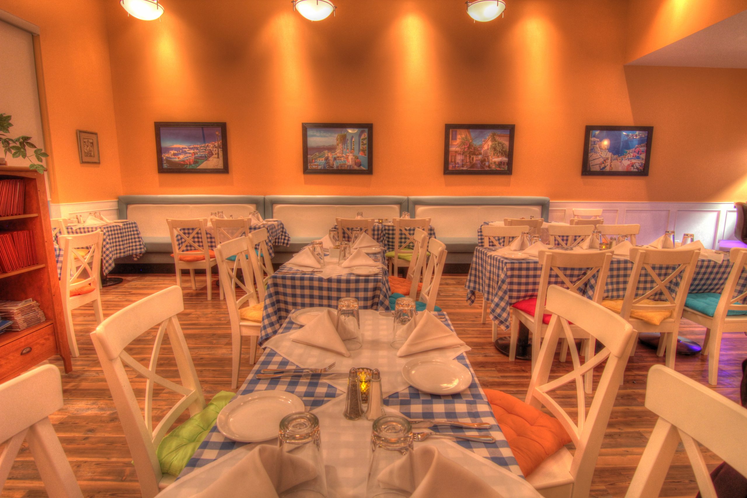 Plaka Okotoks Dining Area