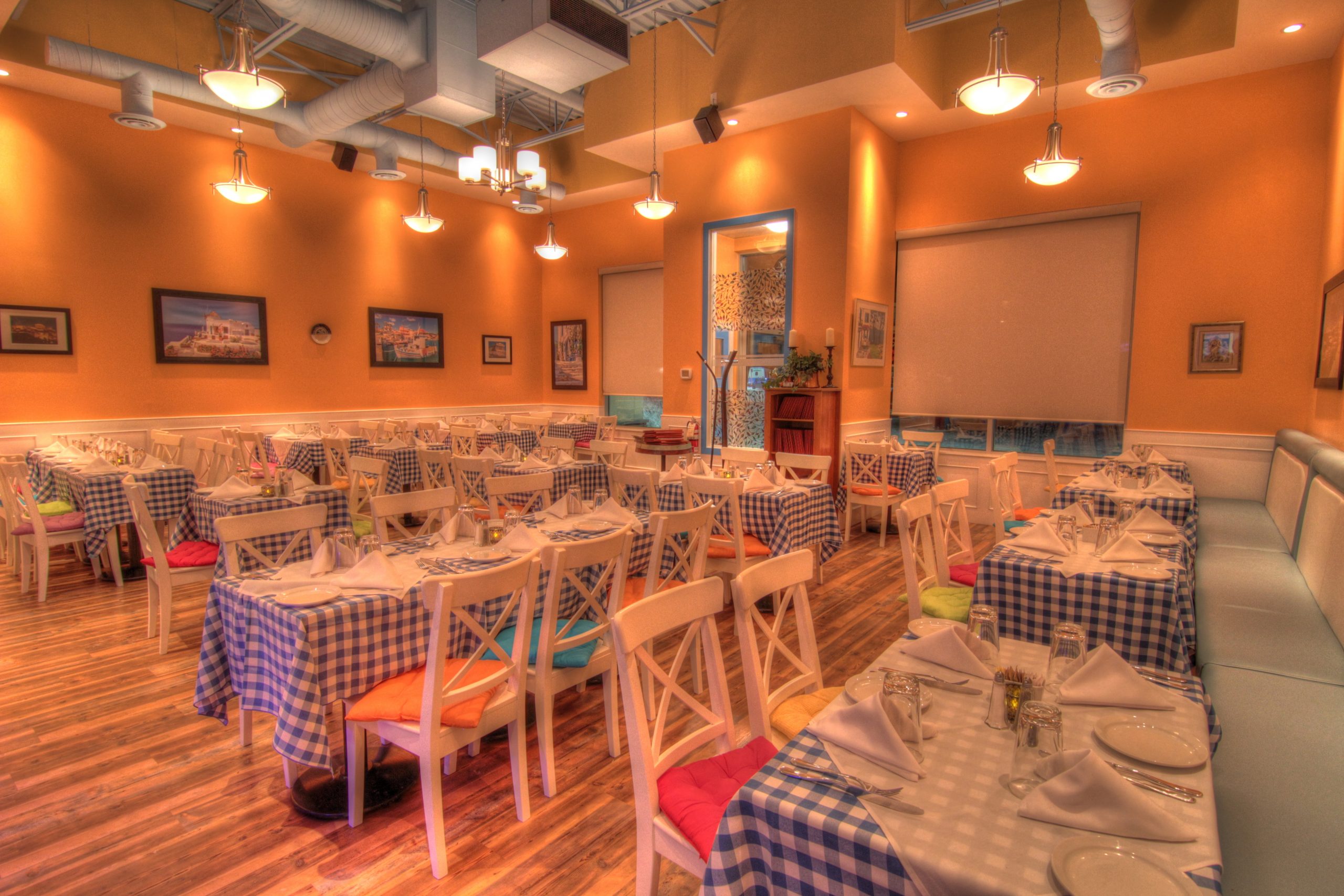 Plaka Okotoks Dining Area